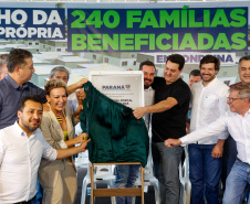 Governador Carlos Massa Ratinho Jr inaugura 240 apartamentos, dos quais 166 receberam subsídio do Governo do Estado, totalizando R$ 2,5 milhões de investimento.