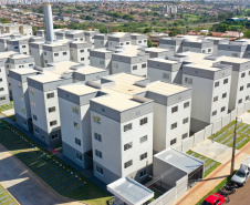 Governador Carlos Massa Ratinho Jr inaugura 240 apartamentos, dos quais 166 receberam subsídio do Governo do Estado, totalizando R$ 2,5 milhões de investimento.