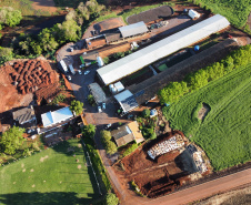  inauguração de mais um sistema para a produção de biogás e biometano, instalado na Granja Angst, em Toledo, no Oeste do Paraná. 