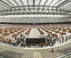 Curitiba, 12 de setembro de 2023 - O governador Carlos Massa Ratinho Jr. participa da formatura de soldados da Polícia Militar do Paraná na Ligga Arena.