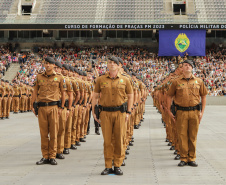 Curitiba, 12 de setembro de 2023 - O governador Carlos Massa Ratinho Jr. participa da formatura de soldados da Polícia Militar do Paraná na Ligga Arena.