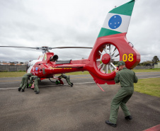 Ratinho Junior autoriza envio de aeronave para ajudar vítimas das chuvas no Rio Grande do Sul