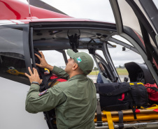 Ratinho Junior autoriza envio de aeronave para ajudar vítimas das chuvas no Rio Grande do Sul