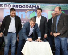  inauguração de mais um sistema para a produção de biogás e biometano, instalado na Granja Angst, em Toledo, no Oeste do Paraná. 