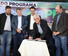  inauguração de mais um sistema para a produção de biogás e biometano, instalado na Granja Angst, em Toledo, no Oeste do Paraná. 