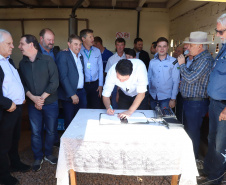  inauguração de mais um sistema para a produção de biogás e biometano, instalado na Granja Angst, em Toledo, no Oeste do Paraná. 