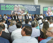 Curitibam 25 de setembro de 2023 - O governador Carlos Massa Ratinho Jr. realiza encontro com prefeitos e entrega mais de R$ 400 milhões em melhorias às cidades paranaenses.