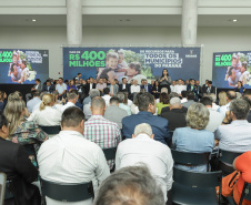 Curitiba, 25 de setembro de 2023 - O governador Carlos Massa Ratinho Jr. realiza encontro com prefeitos e entrega mais de R$ 400 milhões em melhorias às cidades paranaenses.