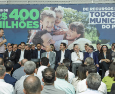 Curitiba, 25 de setembro de 2023 - O governador Carlos Massa Ratinho Jr. realiza encontro com prefeitos e entrega mais de R$ 400 milhões em melhorias às cidades paranaenses.