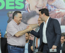 Curitibam 25 de setembro de 2023 - O governador Carlos Massa Ratinho Jr. realiza encontro com prefeitos e entrega mais de R$ 400 milhões em melhorias às cidades paranaenses.