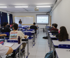 Universidades estaduais fazem teste seletivo e concurso público para 223 vagas