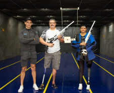 Paratletas militares de tiro esportivo de ar treinam na Base SO E Lo ndrina e participam de Campeonato Brasileiro