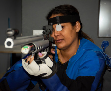 Paratletas militares de tiro esportivo de ar treinam na Base SO E Lo ndrina e participam de Campeonato Brasileiro