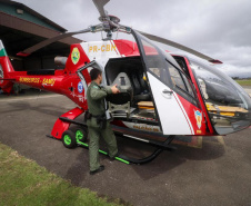 Ratinho Junior autoriza envio de aeronave para ajudar vítimas das chuvas no Rio Grande do Sul