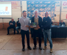 Assinatura agora de convênio para pavimentação de estrada rural em Vitorino.