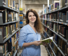 A pesquisadora ucraniana Katherina Hodick, que atua na Universidade de Londrina - UEL