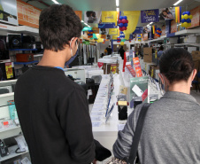 Número de consumidores que pedem CPF na nota supera 9 milhões pela 1ª vez na história do Nota Paraná