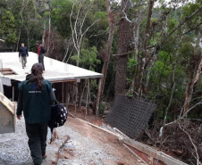  LEGENDA: Equipe do Instituto Água e Terra apreendeu mais de 250 metros de rede para pesca e identificou o parcelamento de terras em Áreas de Proteção Permanente na Represa do Capivari.