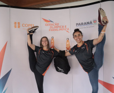 Programa Geração Olímpica e Paralímpica entrega mais de 400 kits para bolsistas da Capital