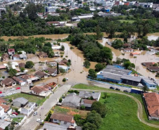 Paraná tem 13 municípios com decretos de situação de emergência homologados; Estado encaminha desabrigados a hotéis