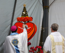 Com o maior monumento dedicado a Nossa Senhora Aparecida na América Latina, Itaipulândia recebe milhares de romeiros no Dia da Padroeira.