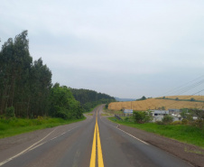 Rodovia de Dois Vizinhos recebe serviços de conservação 