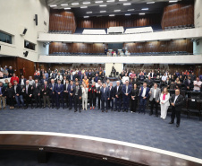 Portos do Paraná recebe homenagem da Assembleia Legislativa 