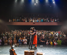 Teatro Guairá terá sessão especial e gratuita para servidores estaduais