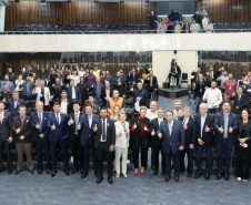 Com melhor gestão do Brasil, Portos do Paraná recebe homenagem da Assembleia