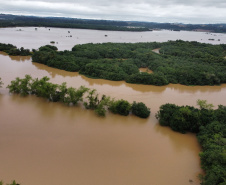 Paraná tem 13 municípios com decretos de situação de emergência homologados; Estado encaminha desabrigados a hotéis