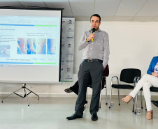Hospital de Dermatologia Sanitária do Paraná promove encontro entre profissionais para debater tratamento de feridas