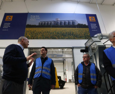 Governador negocia instalação de fábrica multinacional de sementes no Paraná