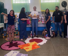 Em Foz do Iguaçu, Polícia Penal realiza entrega de Amigurumis para ONG e Delegacia da Mulher