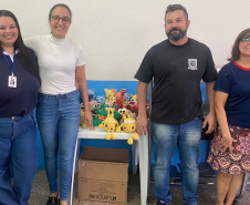 Em Foz do Iguaçu, Polícia Penal realiza entrega de Amigurumis para ONG e Delegacia da Mulher