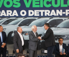 DETRAN ENTREGA VEÍCULOS