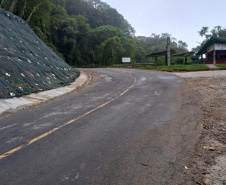 DER encerra hoje o pare-e-siga e bloqueio noturno da Estrada da Graciosa 