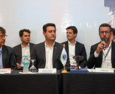 GOVERNADOR FORUM