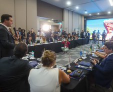 GOVERNADOR FORUM