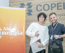 Copel divulga relação de estudantes que vão ganhar bolsa e mentoria por 5 anos