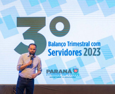 Educação divulga balanço trimestral e anuncia expansão de projetos para 2024