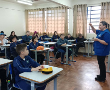 Sanepar realiza ações de sustentabilidade com estudantes em manancial de Bituruna