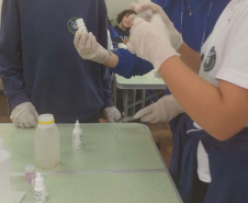 Sanepar realiza ações de sustentabilidade com estudantes em manancial de Bituruna
