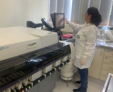 	Com 129 anos, Lacen finaliza 2023 com nova tecnologia de sequenciamento genético