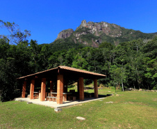 Espaço para camping volta a funcionar no Parque Estadual Pico do Marumbi.