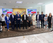  reunião entre o governador Carlos Massa Ratinho Junior e o chefe do governo regional, Jakub Chelstowkski, durante visita da comitiva polonesa à Curitiba. 