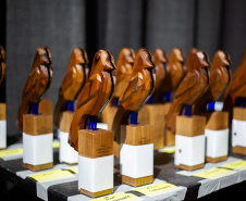 Troféu Gralha Azul premia peças e personalidades do teatro na 40ª edição