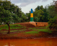 RIO IGUAÇU – Mais recentemente, Capanema também passou a oferecer aos turistas novas opções de lazer e experiências no Rio Iguaçu. A empresa Três Fronteiras Navegação e Turismo opera desde 2022 no município com a autorização do Instituto Chico Mendes de Conservação da Biodiversidade (ICMBio).