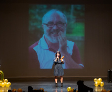Troféu Gralha Azul premia peças e personagens do teatro na 40º edição