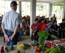 Produção rural e agroindústria transformam vida de família no litoral