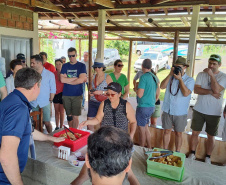 Turismo rural técnico-científico do Paraná atrai grupo de 26 produtores franceses